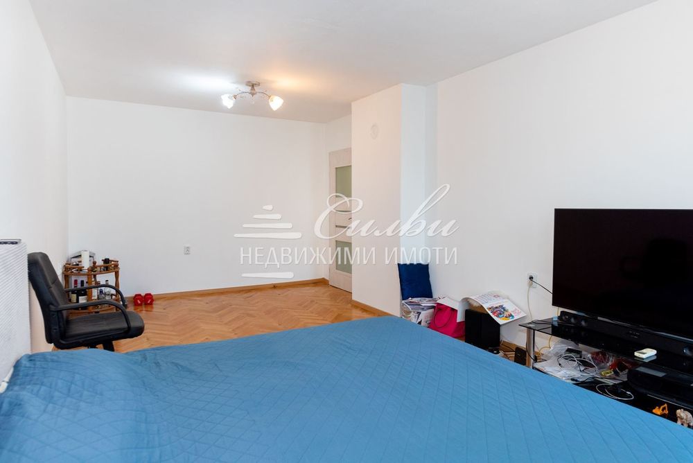 Продава се Двустаен апартамент в Шумен, Тракия - 58 кв.м за 1627 €/кв.м - Снимка #5