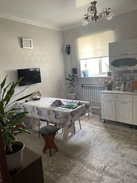 Продам дом , в поселке Акжар 1