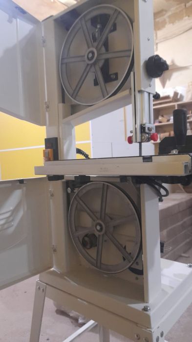 Ленточная пила в отличном состояние