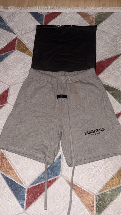 pantaloni essential