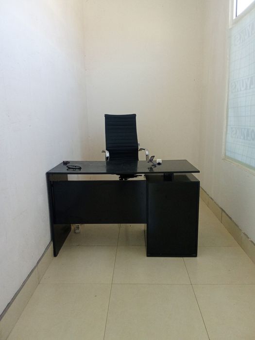 Office stol kreslo sotiladi