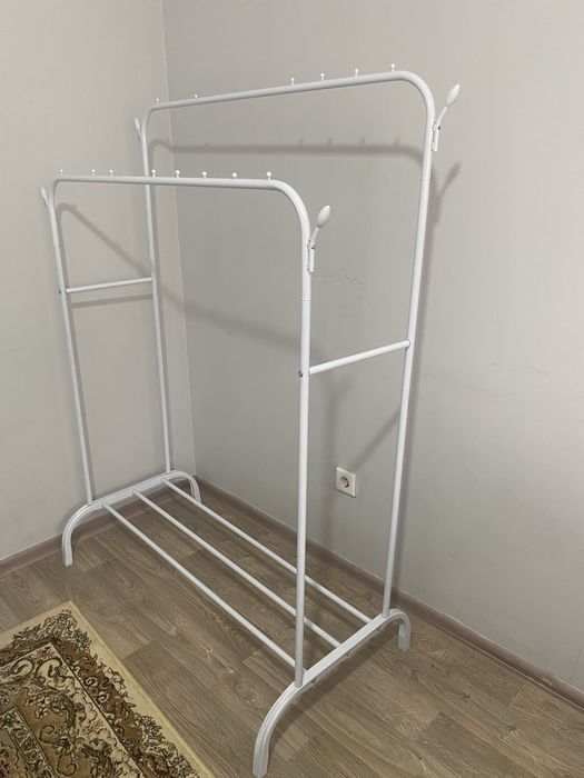 Вешалка для вещей