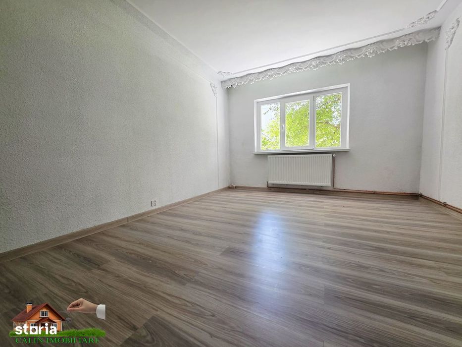Vânzare Urgentă – Apartament 2 Camere Decomandat – Nicolina Belvedere
