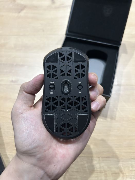 карбоновая мышка ipi float 88