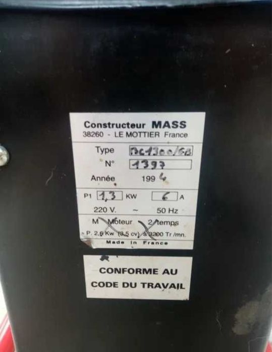 Мощна дробилка за клони внос от Англия 2800 вата