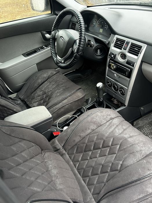 Срочно Продам Приору 1, 2013 г Полулюкс