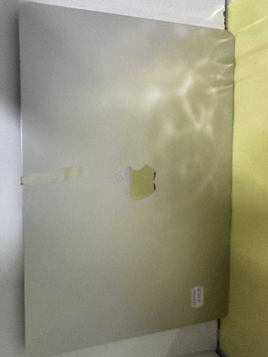 MACBOOK AIR 15-Inch (ctg)