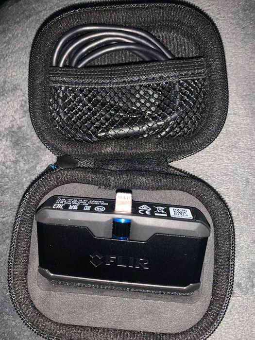 Camera termoviziune FLIR