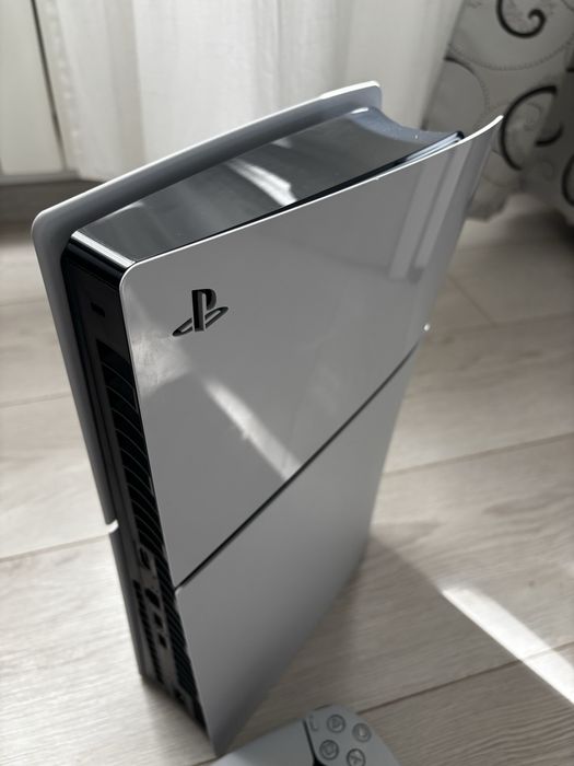 Consola PlayStation 5 Slim (PS5) 1TB, D-Chassis, White + cont cu jocuri incluse