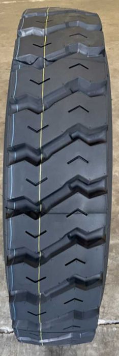12:00R20 ROADSTAR yuk mashinalari uchun sifatli balon sotiladi.