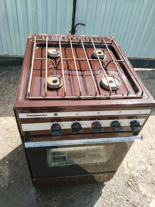 Продам газовую плиту
