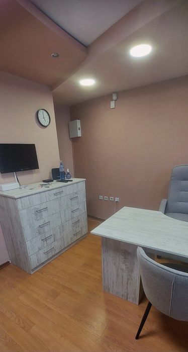 Дава се под наем  в Пловдив, Кършияка -  кв.м за 153 € - Снимка #1