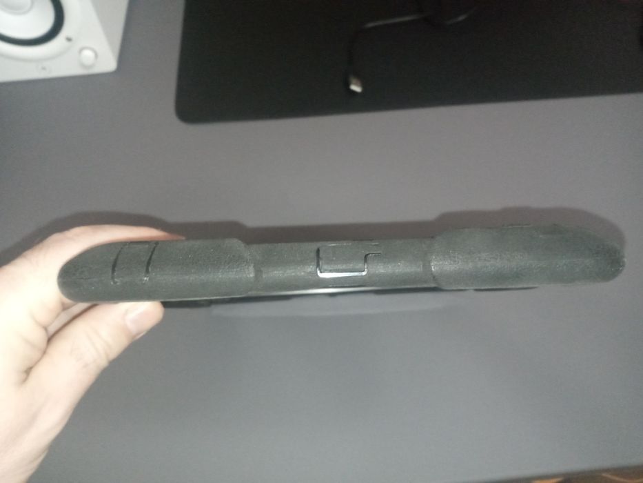 Антивандальный кейс Griffin для iPad 2th, 3th + gen