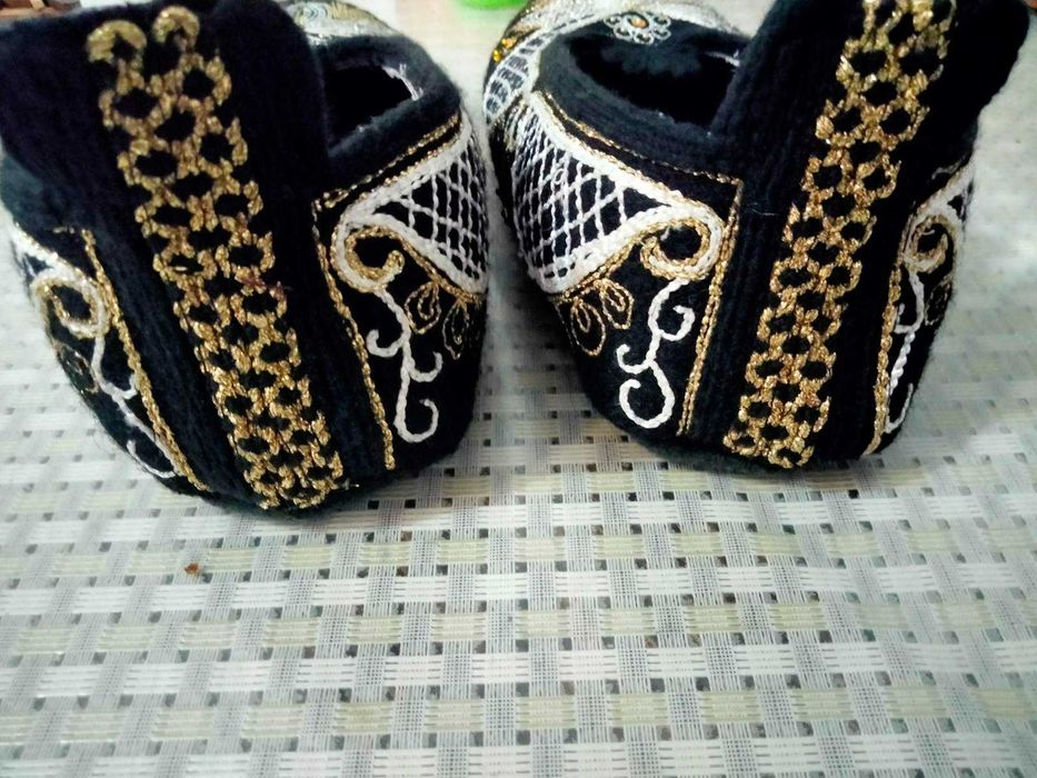 Родопски терлици и пантофи