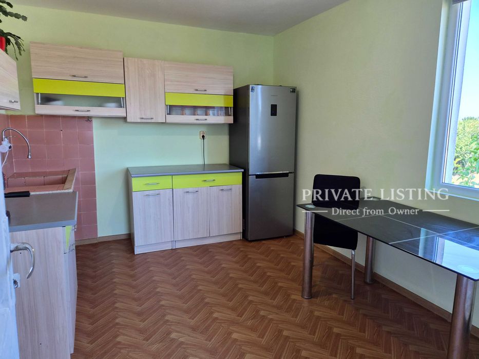 Триетажна тухлена къща с РЗП 257 кв.м, 5 спални, двор 1187 кв.м и централно отопление – с. Сенокос