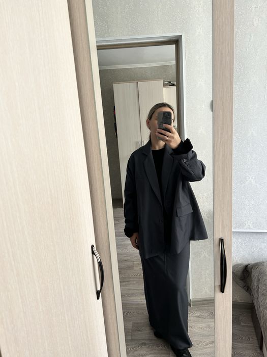 Продам костюм 44-46 размер