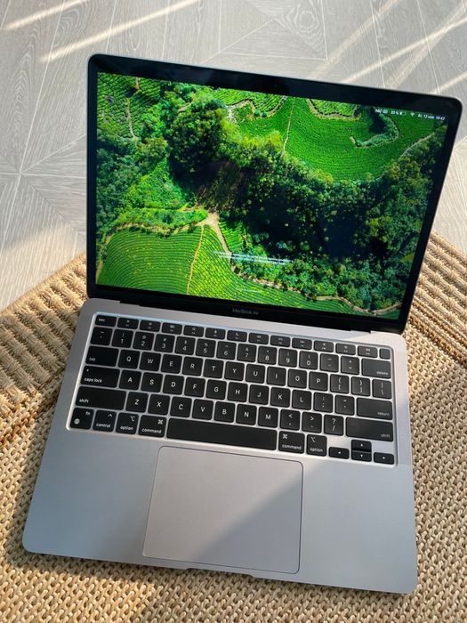 Macbook air 13, 2020, 256/8