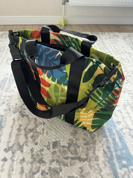 Сумка новая Tahari