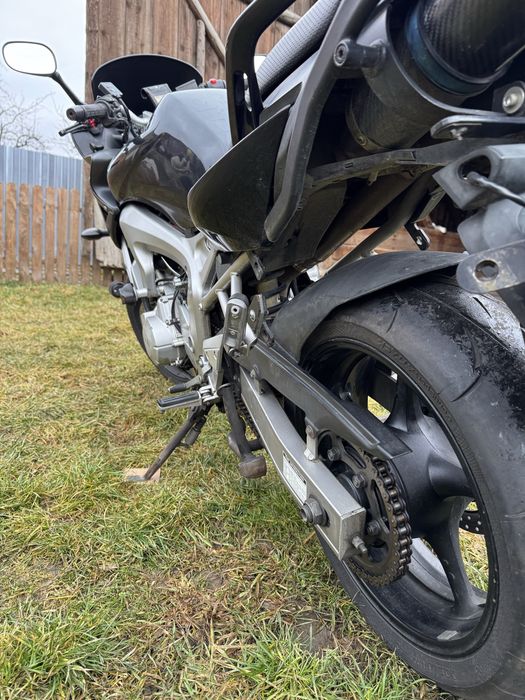 Vand Motocicleta Yamah FZ-6