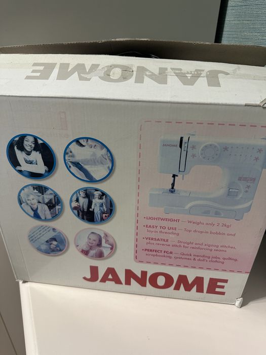 Швейная машинка janome