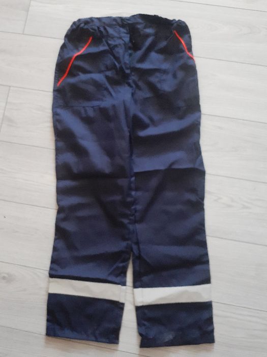 Продается летняя спец одежда.