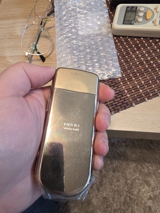 Nokia 8800 Sirocco gold