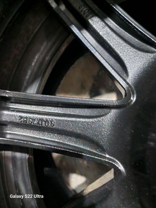 AUDI 18 и 19 цола  5X100 и 5X112 комбинирани 19 цола оригиналниЗамъка
