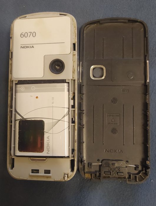 Телефон NOKIA 6070