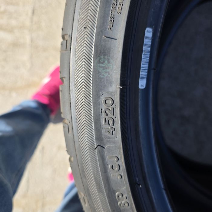 Anvelope turism noi vara Bridgestone 255 35 20