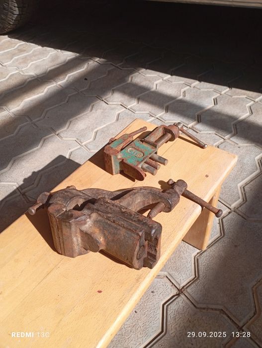 Продаются тиски слесарные