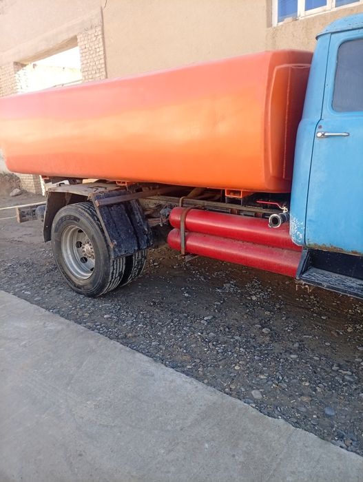 Водовоз сотилади