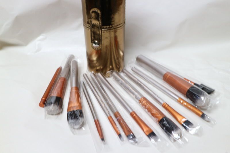 Set 12 pensule make-up Naked2 Urban Decay - calitate top