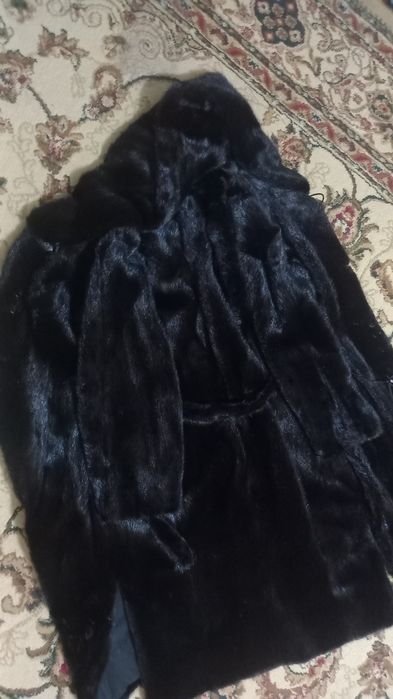 Норковая шуба 48 размер.