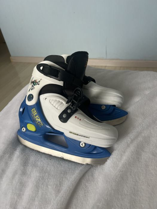 Продам детские коньки