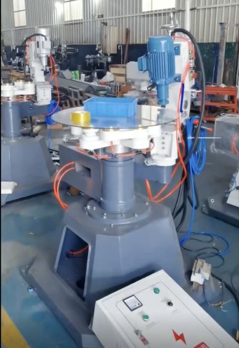 Станок для кормки зеркало и стекло