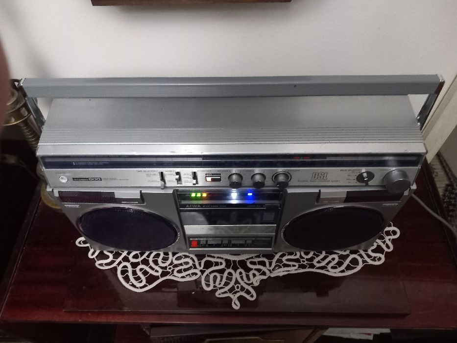 Radiocasetofon Aiwa CS-600 E, schimb