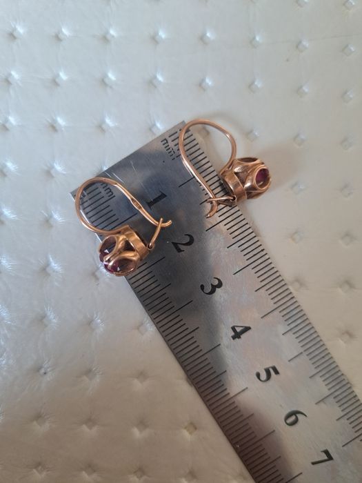 Продам Золотые серьги