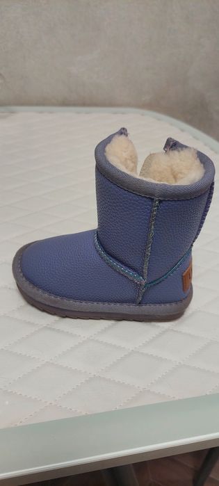 Продам зимние сапожки