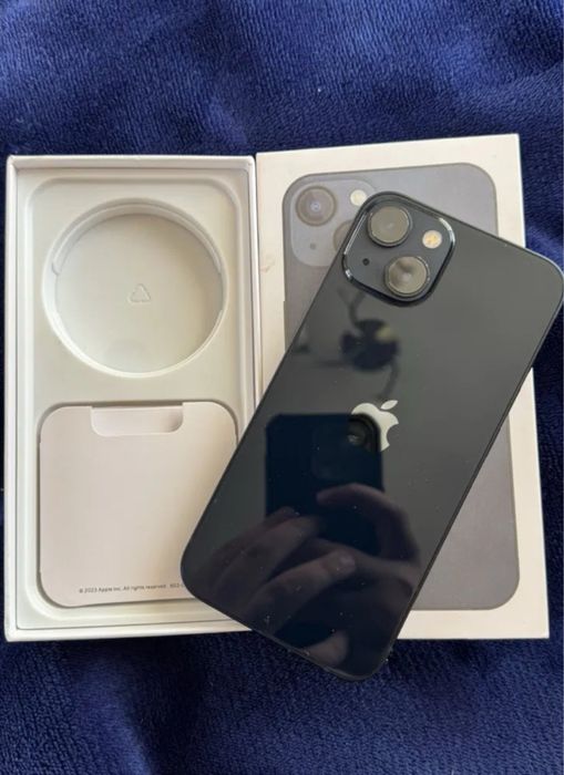 Срочно продам айфон 13 128гб