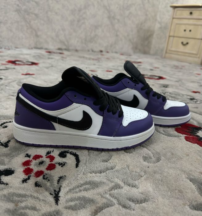 Nike krassovka 39 razmer
