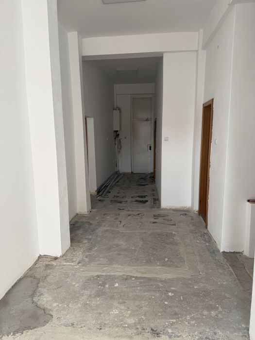 Birouri - Spatiu Comercial