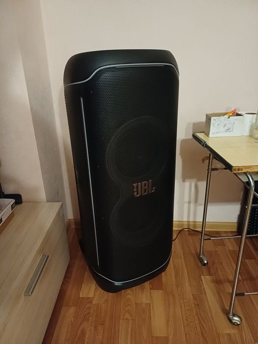 JBL Partybox ultimate 1100 w