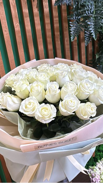 Цветы свежие! Өте әдемі роза