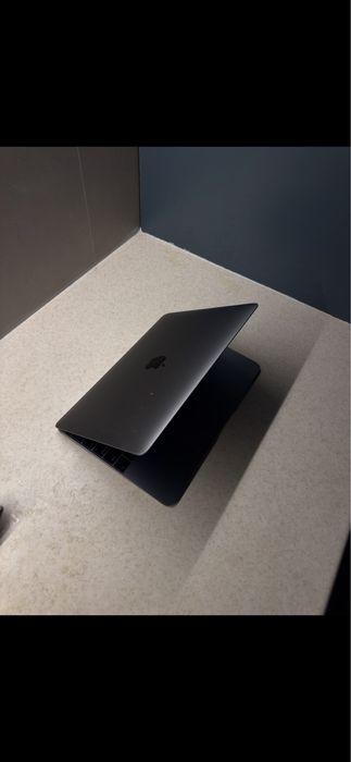 MacBook 12-inch 8GB\512GB {2017}