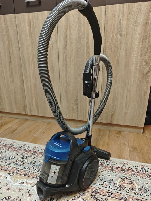 Пылесос Bosch BGS05A220 черный