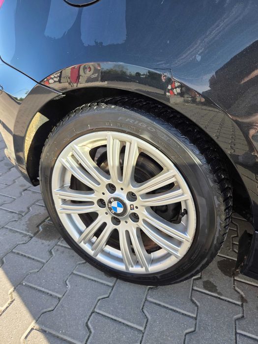 Vînd urgent bmw seria 1 ,preț 1500 € .