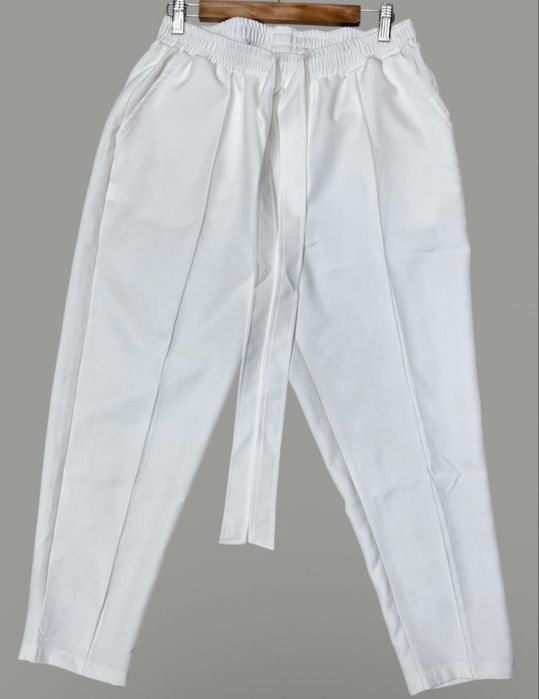 Vand pantaloni eleganti