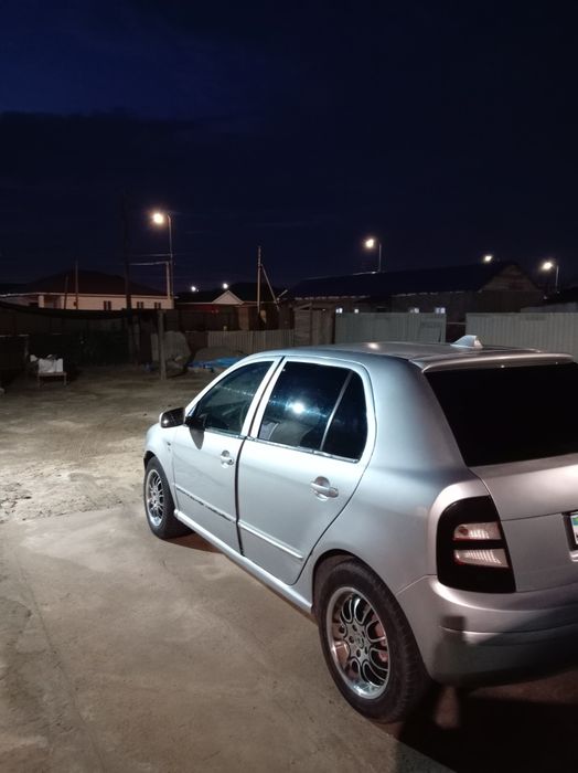 Skoda Fabian сатылады жылы 2002