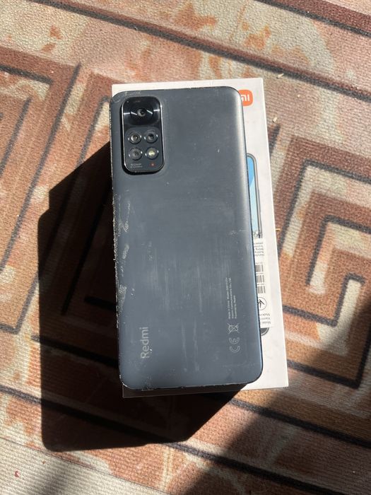 Продам телефон срочно