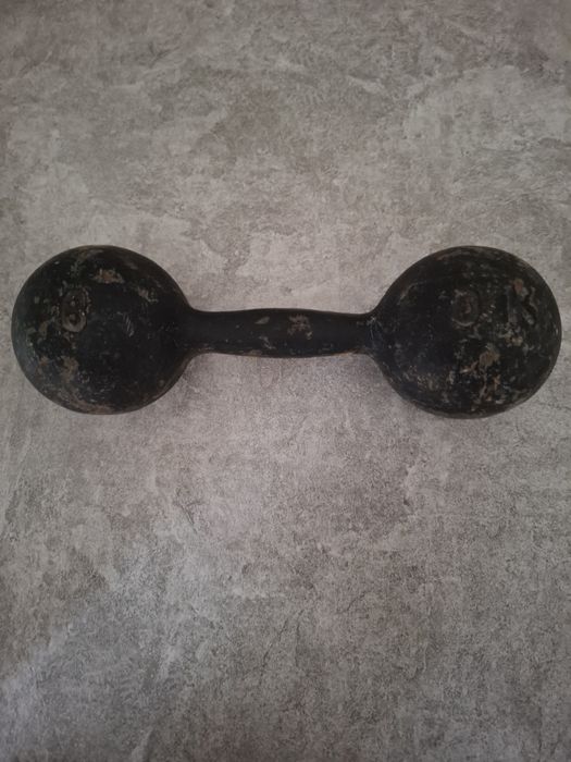 Продам Гантель 8 кг